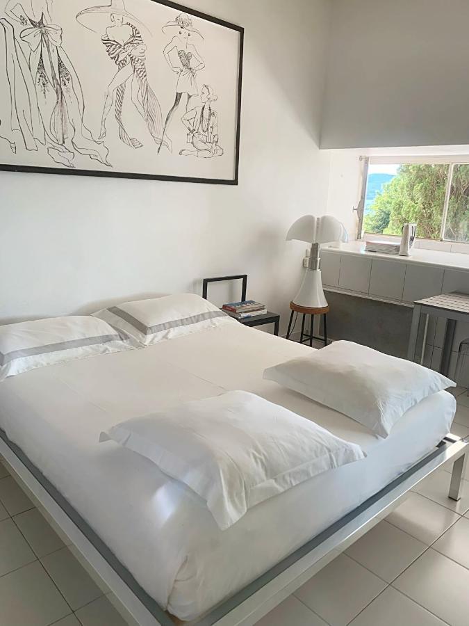 Elegant Studio Et Parking Dans Batiment Historique แซ็ง-ทรอเป ภายนอก รูปภาพ