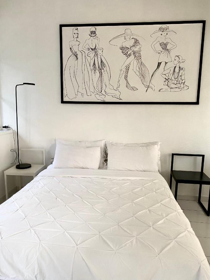 Elegant Studio Et Parking Dans Batiment Historique แซ็ง-ทรอเป ภายนอก รูปภาพ